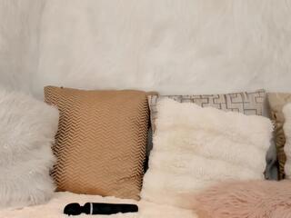 Christy Baker webcam model stream image