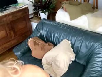 viviannexxx2022 webcam model stream image