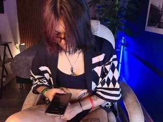 lullaby-charade webcam model stream image