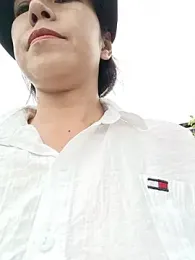 2HotAsain4u webcam model stream image
