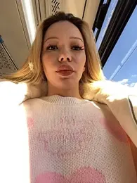 babydolll webcam model stream image