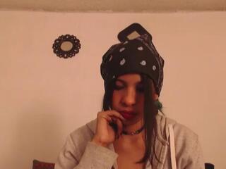 Petite Ariana webcam model stream image