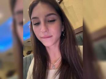 --Eva-22-- webcam model stream image