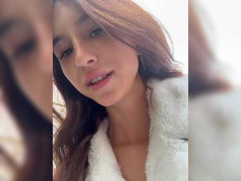 --Eva-22-- webcam model stream image