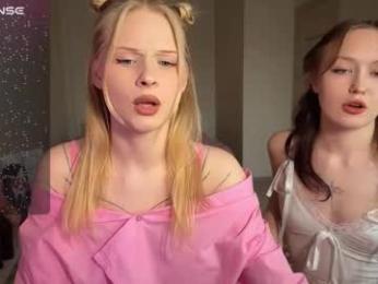 sweetielis webcam model stream image