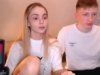 julsweet webcam model stream image