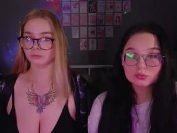 _favorite_ webcam model stream image