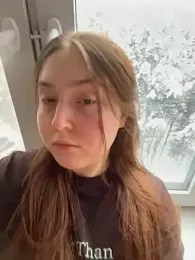 Charming_hamster_ webcam model stream image