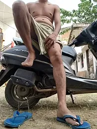 Horny_bull28 webcam model stream image