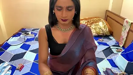 LuvLayla webcam model stream image