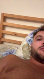 faciolo94hot webcam model stream image