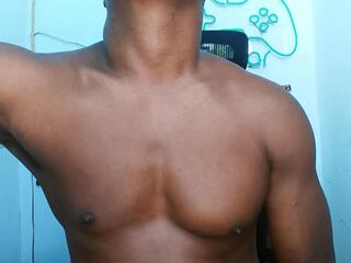 Kendo Muscle Big webcam model stream image
