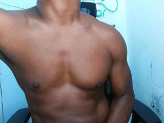Kendo Muscle Big webcam model stream image