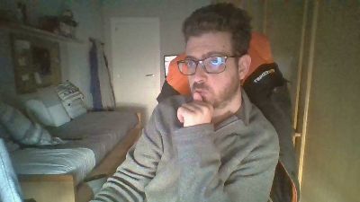 tuchi94 webcam model stream image