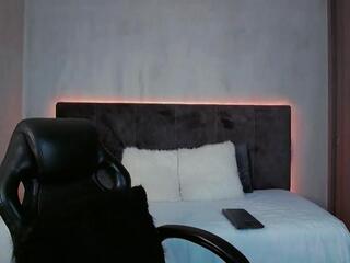 Andrew Russell webcam model stream image