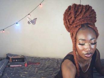 LeylieCandy webcam bongacams model stream image