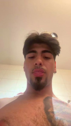 Jovencitobcn21 webcam model stream image