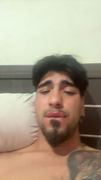 Jovencitobcn21 webcam model stream image