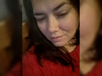 Naturally_Mom webcam model stream image