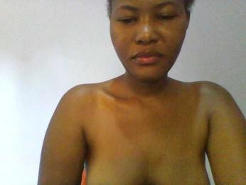 Pretty-thalia1 webcam bongacams model stream image