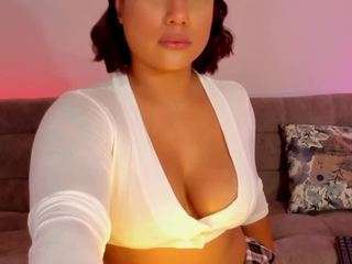 sarawiilson webcam camsoda model stream image