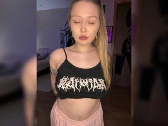 Babyblonde webcam bongacams model stream image