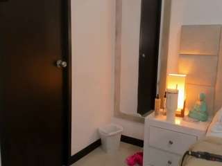 valeriecruz webcam model stream image