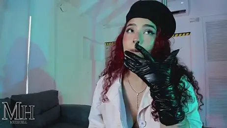 MizzHell webcam model stream image