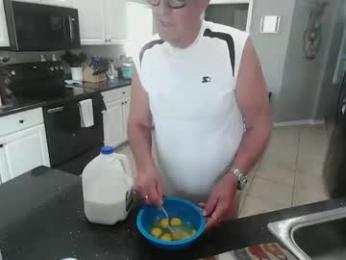 smallpenisbigtongue webcam model stream image