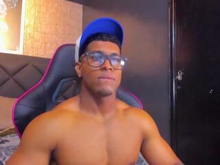 Dany Dryy webcam model stream image