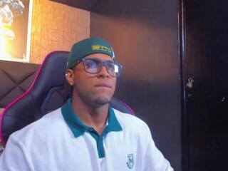 Dany Dryy webcam flirt4free model stream image