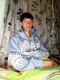 heyy_noah11 webcam model stream image