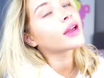lipswithsmileonthem webcam model stream image