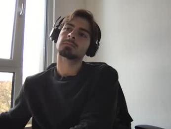 yvesbunnny webcam model stream image