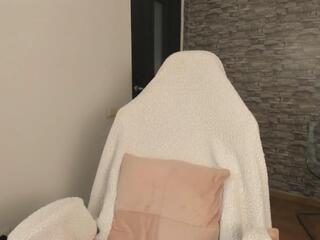 Ria Thrill webcam model stream image