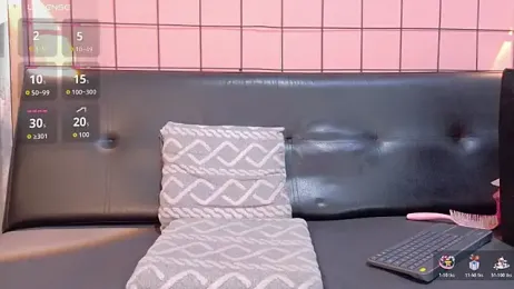 mensia_hernandz webcam model stream image