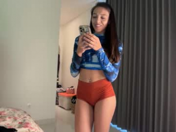keirasworld webcam model stream image