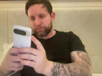 _british_hung_ webcam model stream image