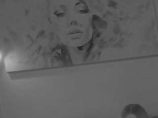 voyeurcam-julmodels-living-1 webcam model stream image