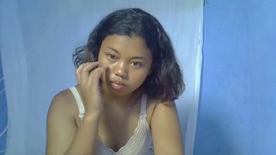 Emiehot webcam model stream image