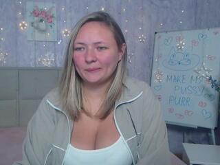 Sally Verda webcam model stream image