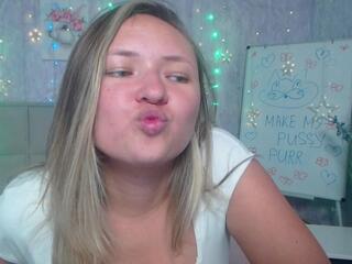 Sally Verda webcam model stream image