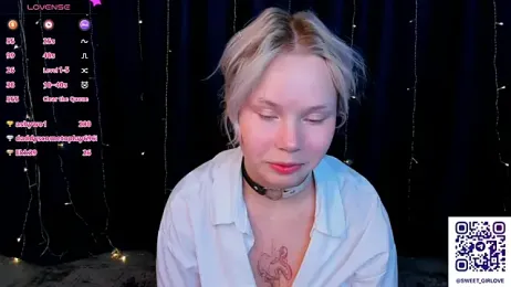 girlllsooft webcam model stream image