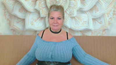 Adama4love webcam model stream image