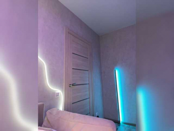 Mila-m webcam model stream image
