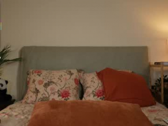 honeyyykate webcam model stream image