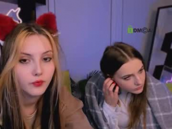 aria_moo webcam model stream image