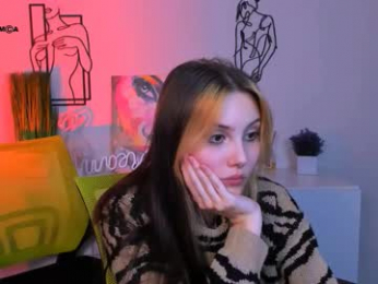 aria_moo webcam model stream image