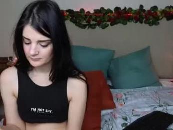 lucy1990xxx webcam model stream image