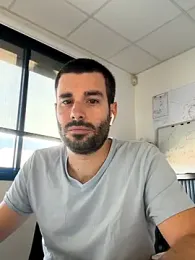 Simon-tem webcam model stream image